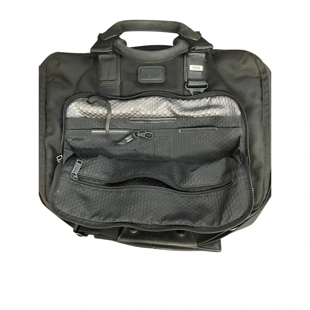 Tumi Yuma Slim Career Nylon Brief Case Laptop Bag Ballistic 16X12  22631DH Black